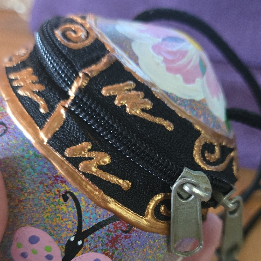 Hand painted Coconut Purse Hawaiian Inspired With butterfly And Plumeria - Picture 4 of 8